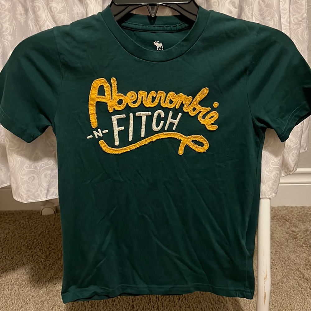 Abercrombie boys T shirt